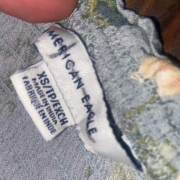 American Eagle Outfitters Gray and Green Textured Top - Picture 2 of 3